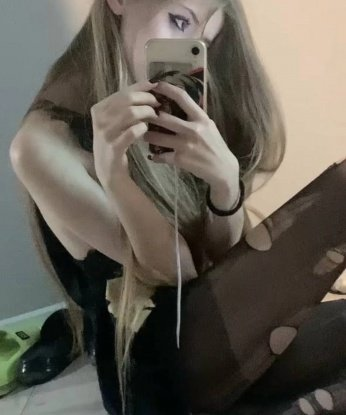 Живу в самом сердце Москвы, и мои услуги оставят в тебе яркое впечатление. У меня есть многое, чтобы порадовать тебя: опыт, чувственность и умение подарить истинное блаженство. Ты можешь насладиться моими прелестями на фото, их ты точно оценишь. Я гарантирую дискретность и взаимное удовлетворение. Со мной каждая минута будет наполнена страстью и наслаждением. Не упусти возможность окунуться в мир наслаждения со мной! 💋 10413, 23 года